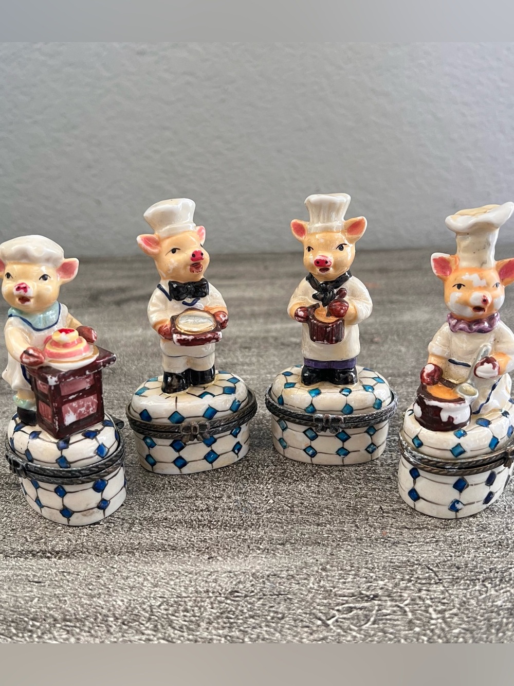 Vintage porcelain pig chef hinged trinket boxes dressed in kitchen attire Lot 4
